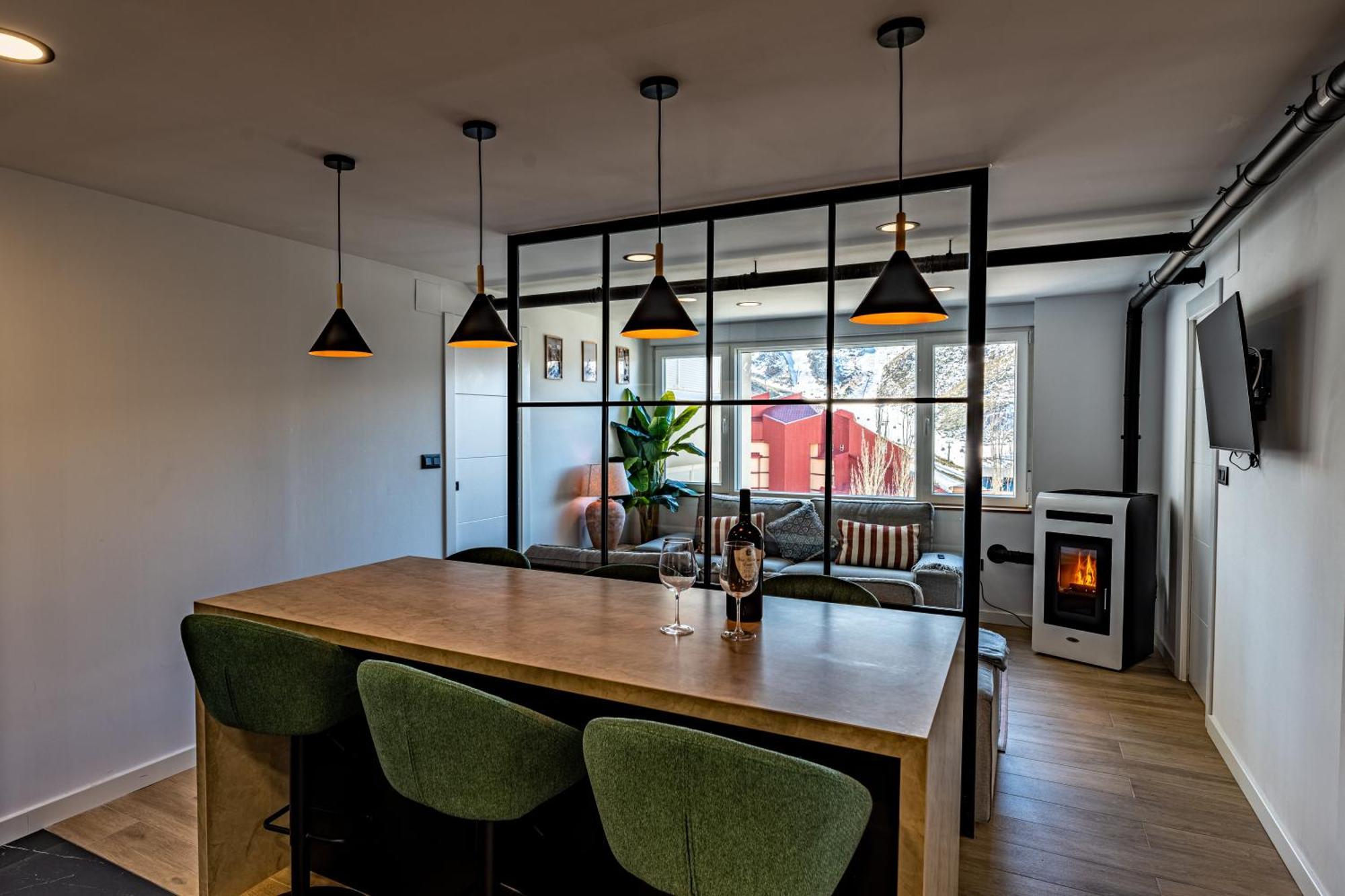 Luxury Refurnished Apartment With Private Parking Close To Ski Slopes Sierra Nevada Dış mekan fotoğraf