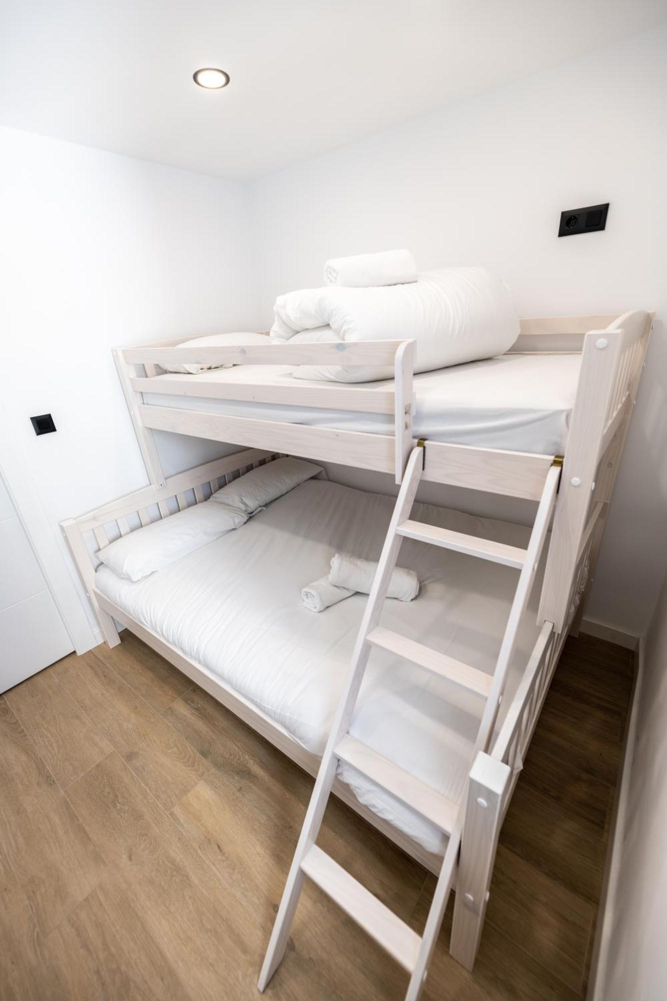 Luxury Refurnished Apartment With Private Parking Close To Ski Slopes Sierra Nevada Dış mekan fotoğraf