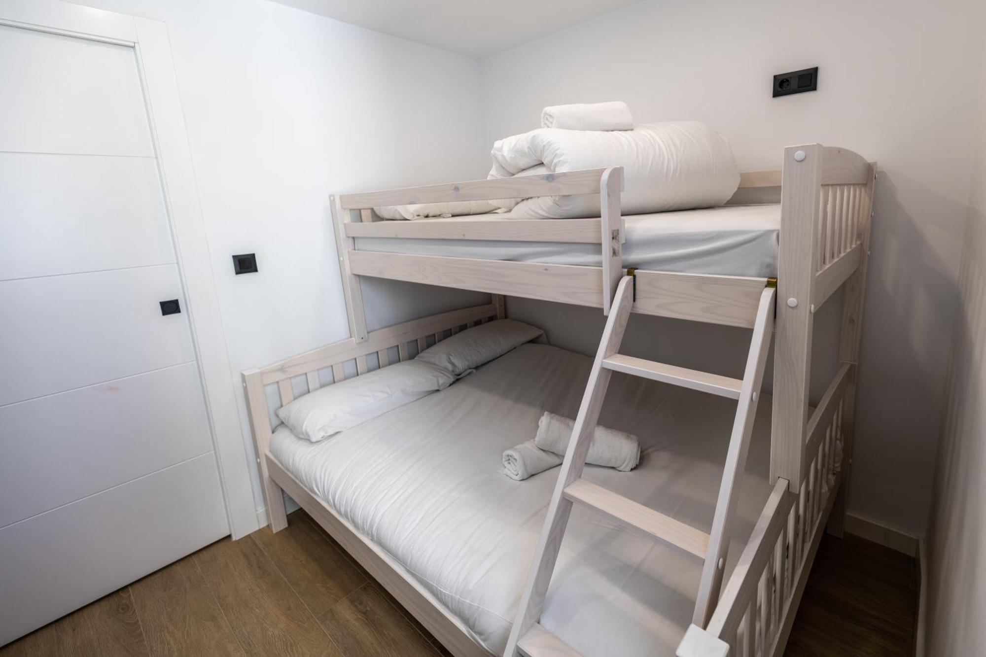 Luxury Refurnished Apartment With Private Parking Close To Ski Slopes Sierra Nevada Dış mekan fotoğraf